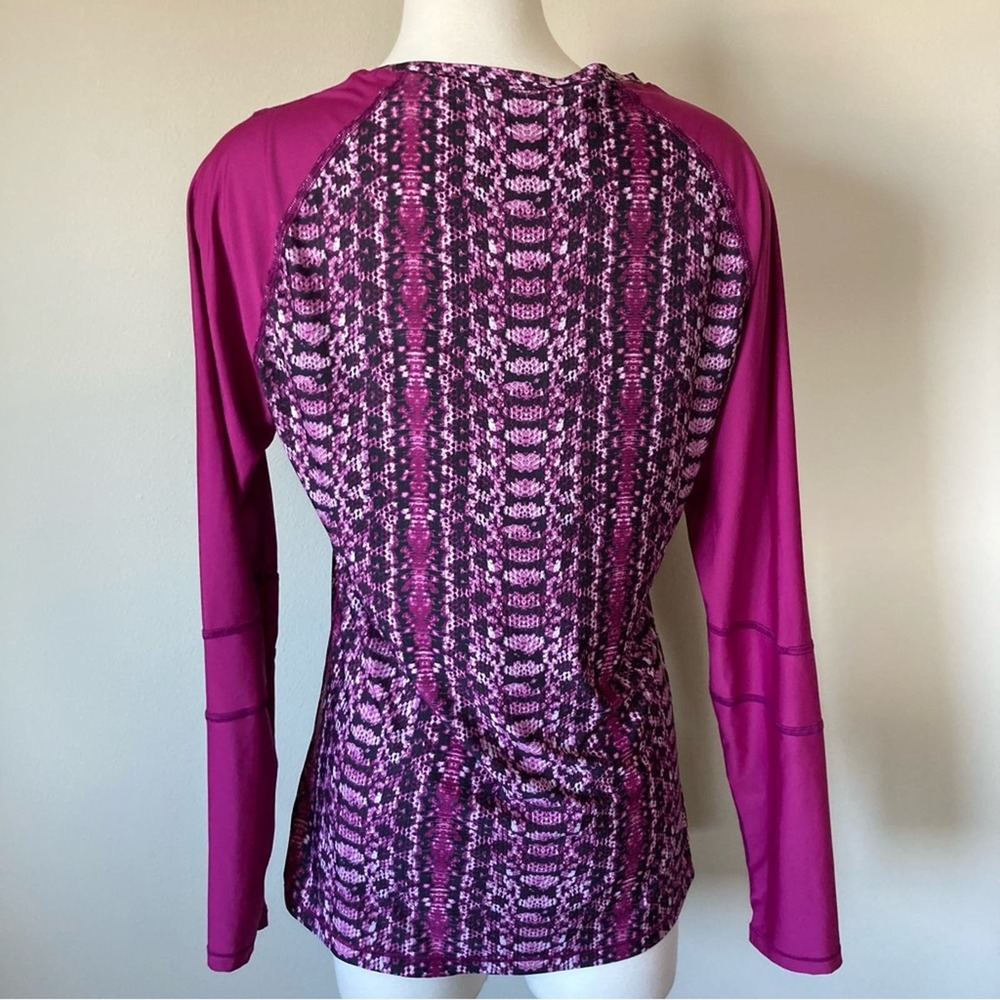 Under Armour Heat Gear Fitted Active Long Sleeve Shirt Top Pink Snakeskin Size L - Picture 4 of 5